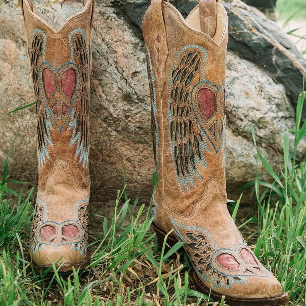 CORRAL A1976 distressed tan winged hearts & peace cowgirl boots snip toe sz 9.5